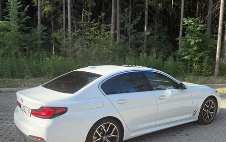 BMW 5 серия, 2021 год, 5 900 000 рублей, 9 фотография