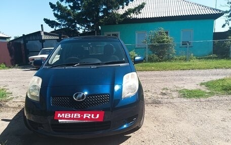 Toyota Vitz, 2005 год, 525 000 рублей, 8 фотография