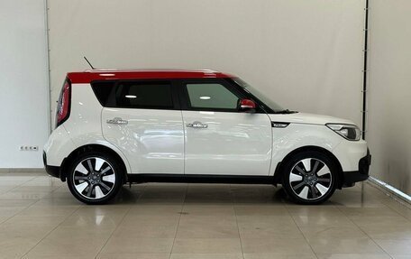 KIA Soul II рестайлинг, 2017 год, 1 650 000 рублей, 11 фотография
