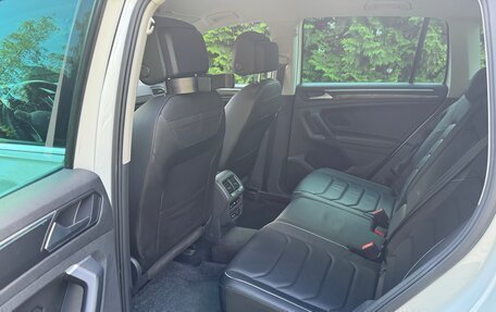Volkswagen Tiguan II, 2021 год, 4 100 000 рублей, 5 фотография
