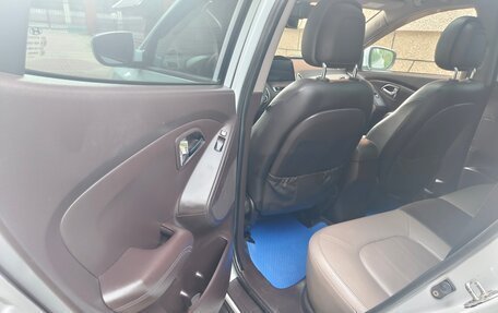 Hyundai ix35 I рестайлинг, 2013 год, 1 100 000 рублей, 5 фотография