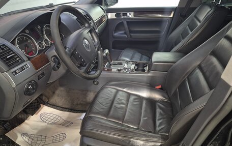 Volkswagen Touareg III, 2005 год, 749 000 рублей, 11 фотография