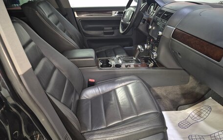 Volkswagen Touareg III, 2005 год, 749 000 рублей, 12 фотография