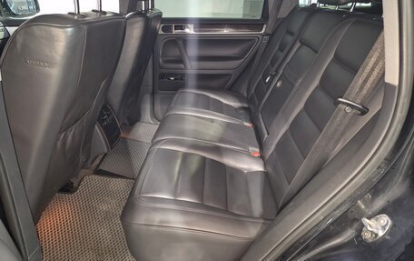 Volkswagen Touareg III, 2005 год, 749 000 рублей, 13 фотография