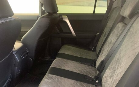 Toyota Land Cruiser Prado 150 рестайлинг 2, 2021 год, 5 550 000 рублей, 10 фотография