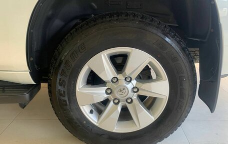 Toyota Land Cruiser Prado 150 рестайлинг 2, 2021 год, 5 550 000 рублей, 16 фотография