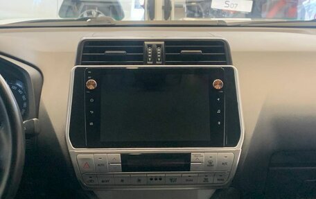 Toyota Land Cruiser Prado 150 рестайлинг 2, 2021 год, 5 550 000 рублей, 23 фотография