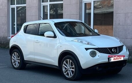 Nissan Juke II, 2011 год, 920 000 рублей, 2 фотография