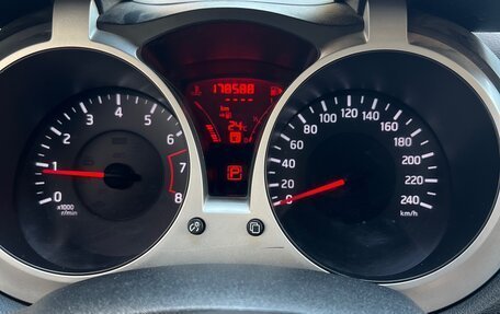 Nissan Juke II, 2011 год, 920 000 рублей, 12 фотография