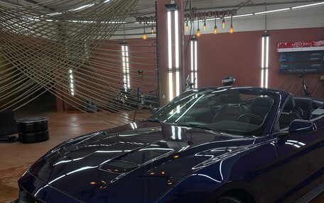 Ford Mustang VI рестайлинг, 2018 год, 3 200 000 рублей, 4 фотография