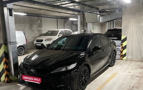 Toyota Camry, 2018 год, 2 950 000 рублей, 2 фотография