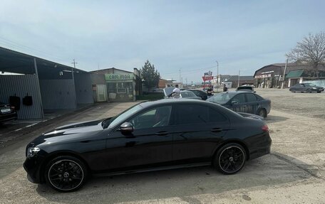 Mercedes-Benz E-Класс, 2019 год, 3 600 000 рублей, 4 фотография