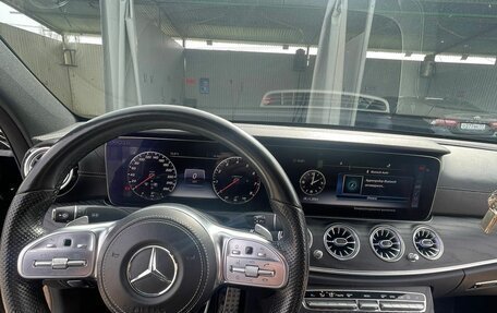 Mercedes-Benz E-Класс, 2019 год, 3 600 000 рублей, 8 фотография