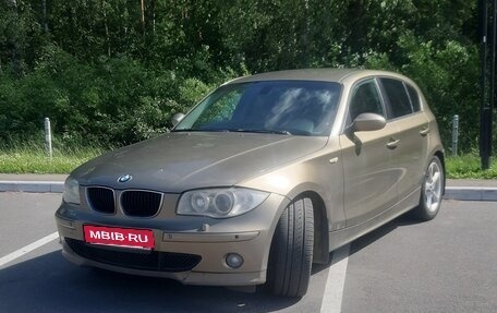 BMW 1 серия, 2006 год, 800 000 рублей, 1 фотография