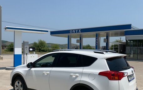 Toyota RAV4, 2013 год, 1 850 000 рублей, 5 фотография