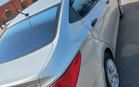 Hyundai Solaris II рестайлинг, 2015 год, 850 000 рублей, 5 фотография