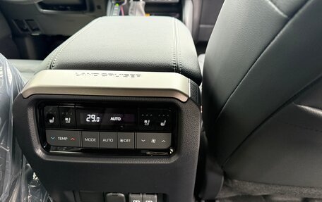 Toyota Land Cruiser Prado, 2024 год, 8 500 000 рублей, 10 фотография