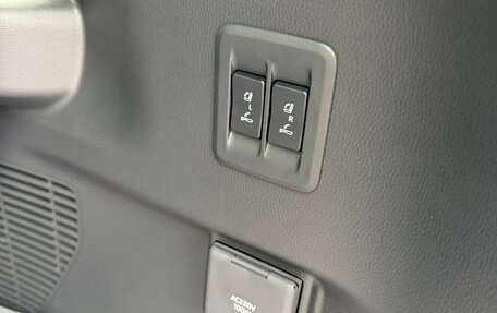 Toyota Land Cruiser Prado, 2024 год, 8 500 000 рублей, 14 фотография