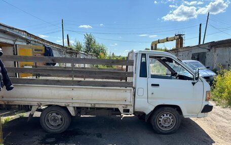 Toyota Town Ace III, 1992 год, 389 000 рублей, 6 фотография