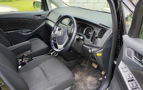 Toyota ISis I, 2013 год, 1 620 000 рублей, 7 фотография