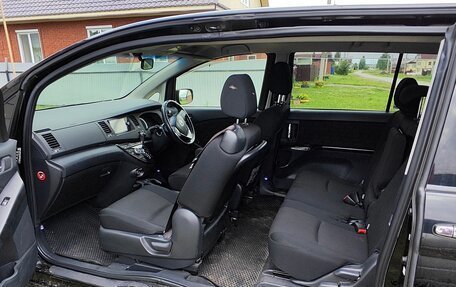 Toyota ISis I, 2013 год, 1 620 000 рублей, 8 фотография
