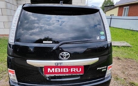 Toyota ISis I, 2013 год, 1 620 000 рублей, 4 фотография
