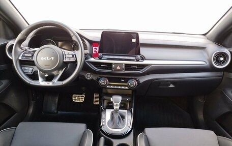KIA Cerato IV, 2021 год, 2 419 000 рублей, 12 фотография