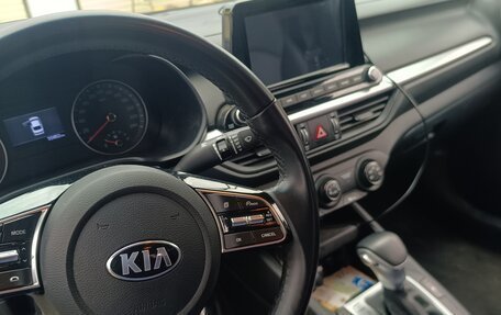 KIA K3, 2020 год, 1 800 000 рублей, 7 фотография
