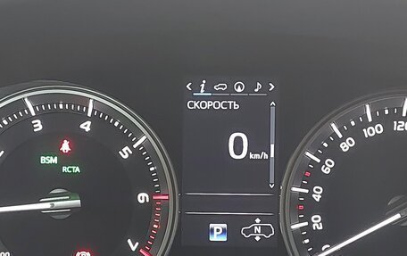 Toyota Land Cruiser 200, 2017 год, 6 800 000 рублей, 7 фотография