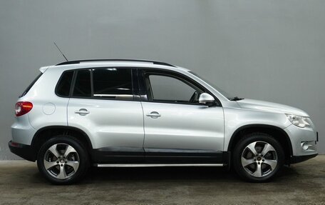 Volkswagen Tiguan I, 2010 год, 890 000 рублей, 8 фотография