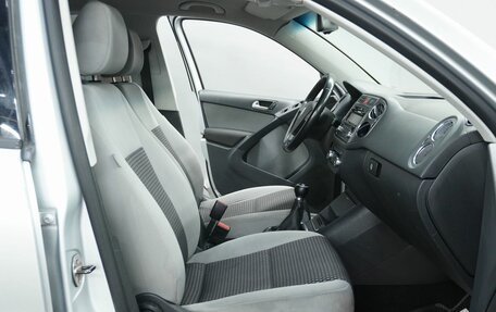 Volkswagen Tiguan I, 2010 год, 890 000 рублей, 10 фотография