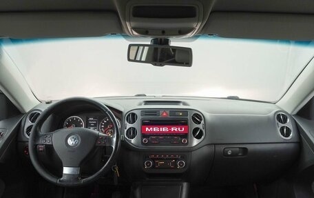 Volkswagen Tiguan I, 2010 год, 890 000 рублей, 9 фотография
