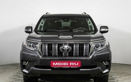 Toyota Land Cruiser Prado 150 рестайлинг 2, 2018 год, 4 750 000 рублей, 2 фотография