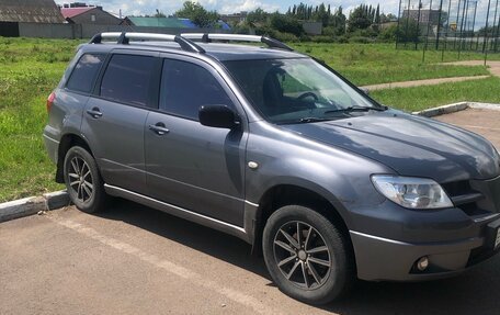 Mitsubishi Outlander III рестайлинг 3, 2006 год, 520 000 рублей, 4 фотография