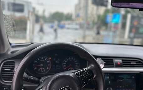 KIA Rio IV, 2018 год, 840 000 рублей, 8 фотография