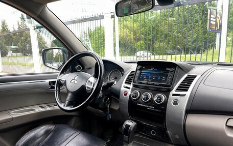 Mitsubishi Pajero Sport II рестайлинг, 2014 год, 1 999 000 рублей, 9 фотография