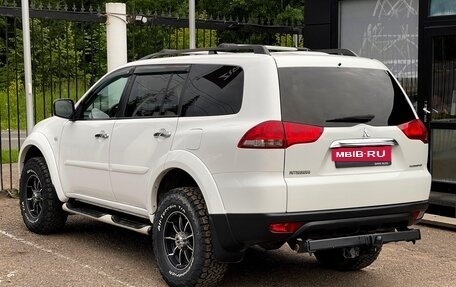 Mitsubishi Pajero Sport II рестайлинг, 2014 год, 1 999 000 рублей, 6 фотография