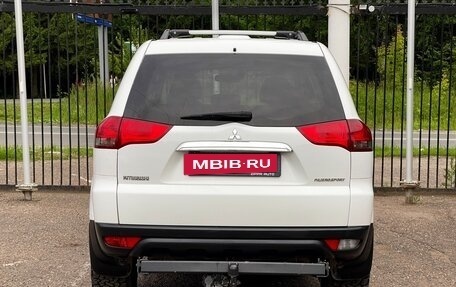 Mitsubishi Pajero Sport II рестайлинг, 2014 год, 1 999 000 рублей, 5 фотография