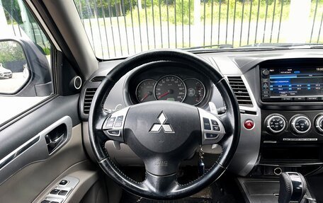 Mitsubishi Pajero Sport II рестайлинг, 2014 год, 1 999 000 рублей, 11 фотография