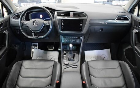 Volkswagen Tiguan II, 2020 год, 3 380 000 рублей, 11 фотография