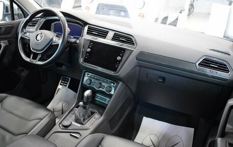 Volkswagen Tiguan II, 2020 год, 3 380 000 рублей, 12 фотография