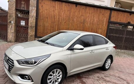 Hyundai Solaris II рестайлинг, 2018 год, 1 650 000 рублей, 4 фотография
