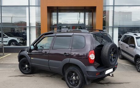 Chevrolet Niva I рестайлинг, 2018 год, 969 000 рублей, 7 фотография