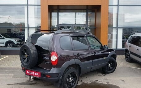 Chevrolet Niva I рестайлинг, 2018 год, 969 000 рублей, 5 фотография