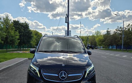 Mercedes-Benz V-Класс, 2019 год, 6 500 000 рублей, 2 фотография
