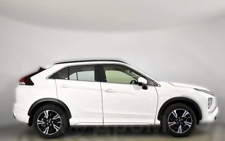 Mitsubishi Eclipse Cross, 2022 год, 2 500 000 рублей, 4 фотография