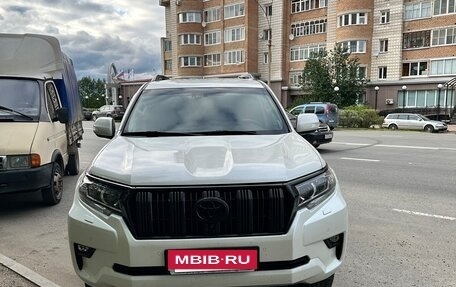 Toyota Land Cruiser Prado 150 рестайлинг 2, 2018 год, 5 900 000 рублей, 6 фотография