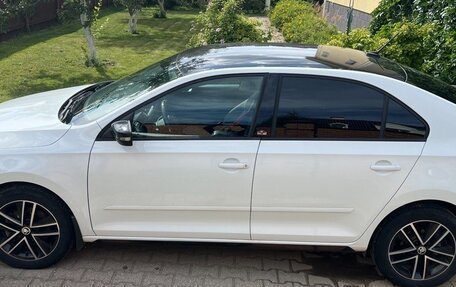 Skoda Rapid I, 2018 год, 2 050 000 рублей, 10 фотография