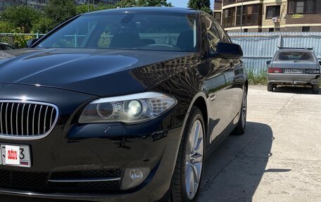 BMW 5 серия, 2011 год, 1 950 000 рублей, 8 фотография