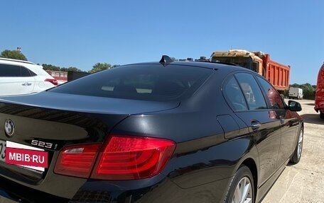 BMW 5 серия, 2011 год, 1 950 000 рублей, 5 фотография